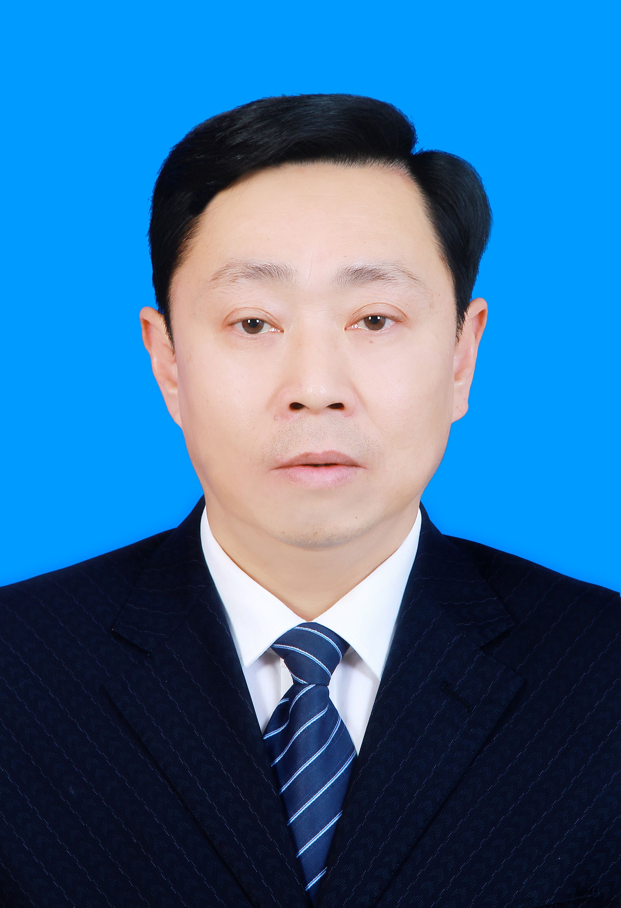 崔文东